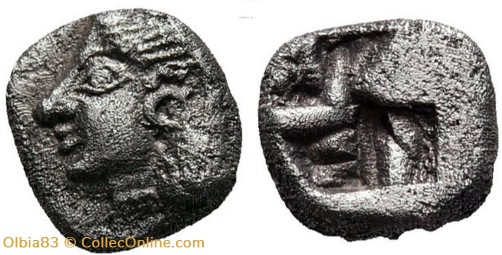 Colophon / Obole / Tête d'Apollon à gauche - Carré creux monnaies antiques grecques colophon obole tete apollon a gauche carre creux