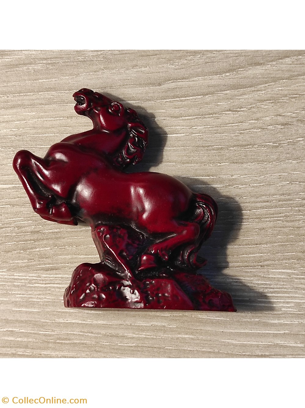 figurines autres figurine rouge poney ou cheval
