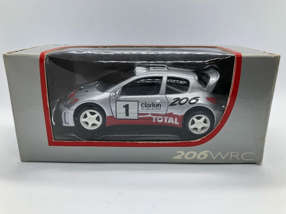 Peugeot 206 WRC Total Clarion #1 modeles reduits voitures peugeot 206 wrc total clarion 1
