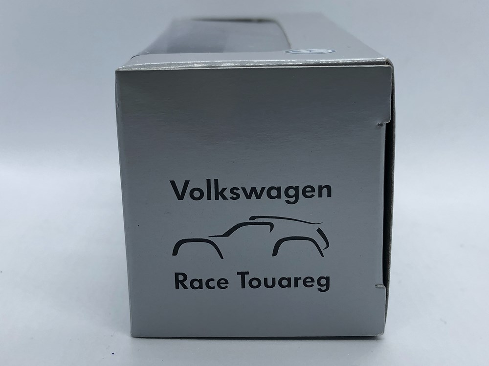 Volkswagen Race Touareg Red Bull #204 modeles reduits voitures volkswagen race touareg red bull 204