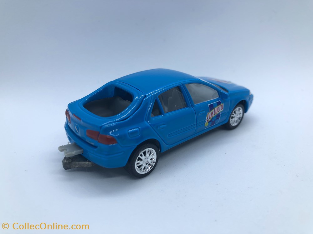 Renault Laguna II ph1 "Lustucru" 2 modele reduit voiture renault laguna ii ph1 lustucru