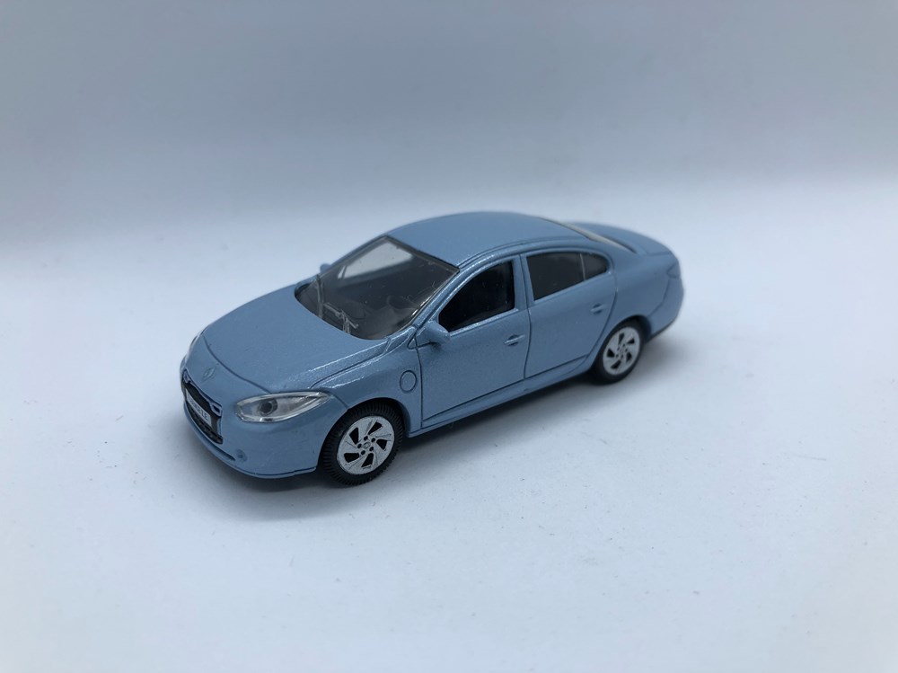 Renault Fluence ZE modeles reduits voitures renault fluence ze