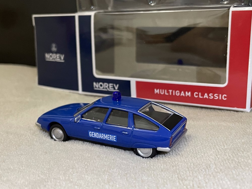 Citroën CX Gendarmerie modeles reduits voitures citroen cx gendarmerie