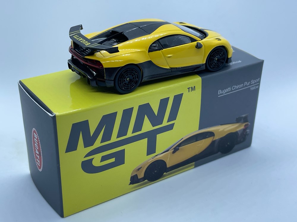 modeles reduits voitures 428 bugatti chiron pur sport