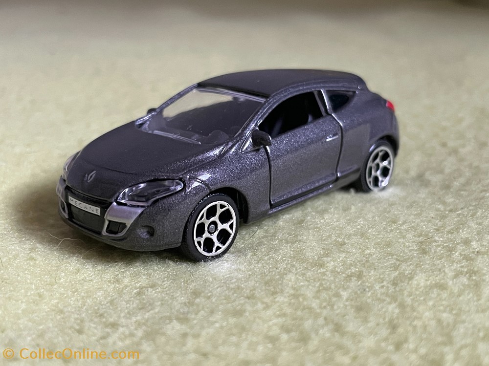 Renault Megane Coupe modeles reduits voitures renault megane coupe