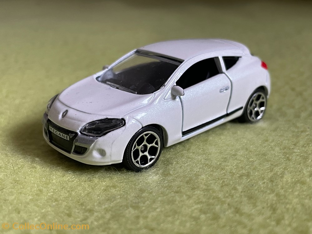Renault Megane Coupe modeles reduits voitures renault megane coupe