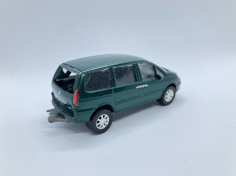 modeles reduits voitures peugeot 807