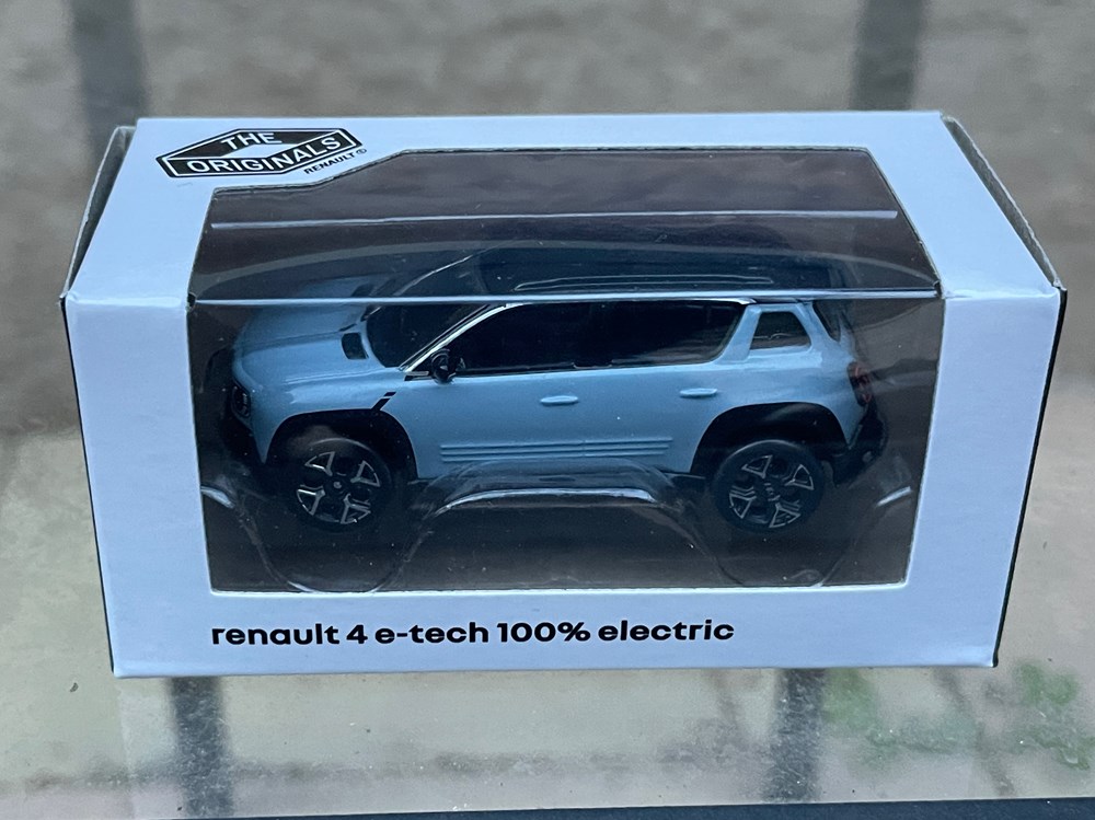 Renault 4 E-Tech modeles reduits voitures renault 4 e tech
