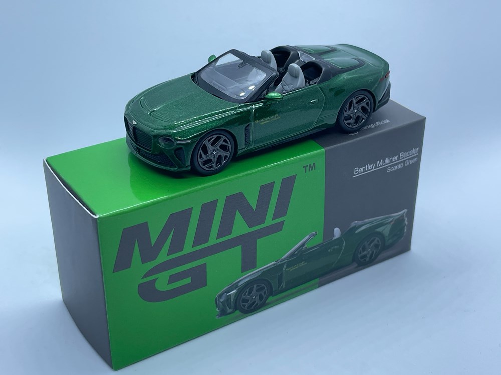 492 / Bentley Mulliner Bacalar modeles reduits voitures 492 bentley mulliner bacalar