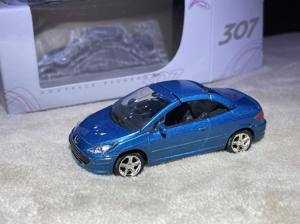 Peugeot 307 CC ph2 modeles reduits voitures peugeot 307 cc ph2