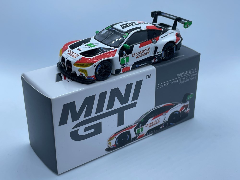 640 / BMW M4 GT3 #1 modeles reduits voitures 640 bmw m4 gt3 1