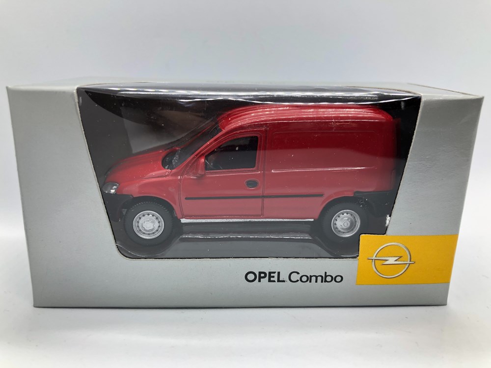 Opel Combo tôlé modeles reduits voitures opel combo tole