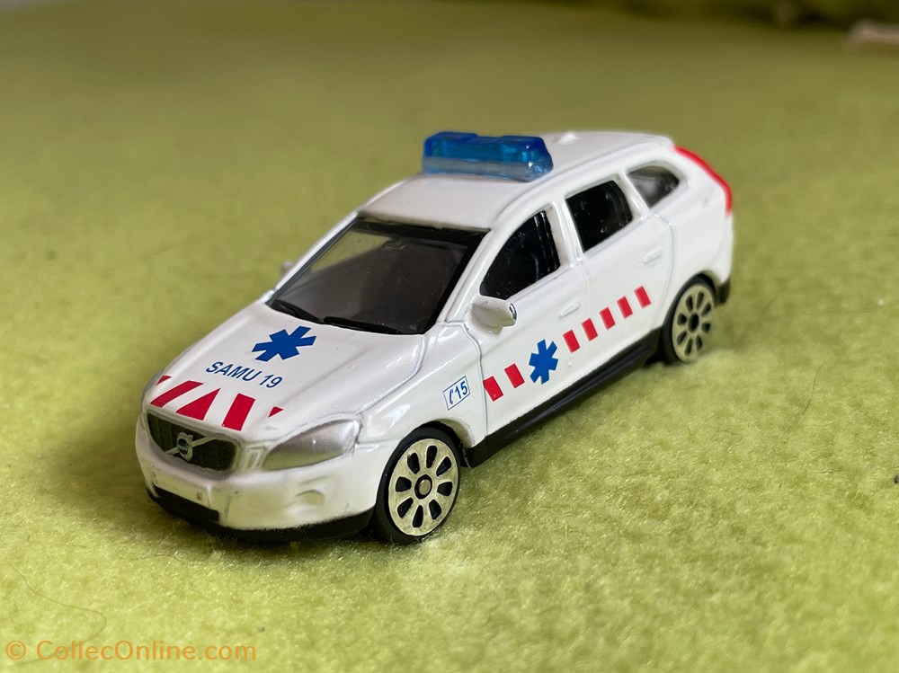 modeles reduits voitures volvo xc60 ambulance
