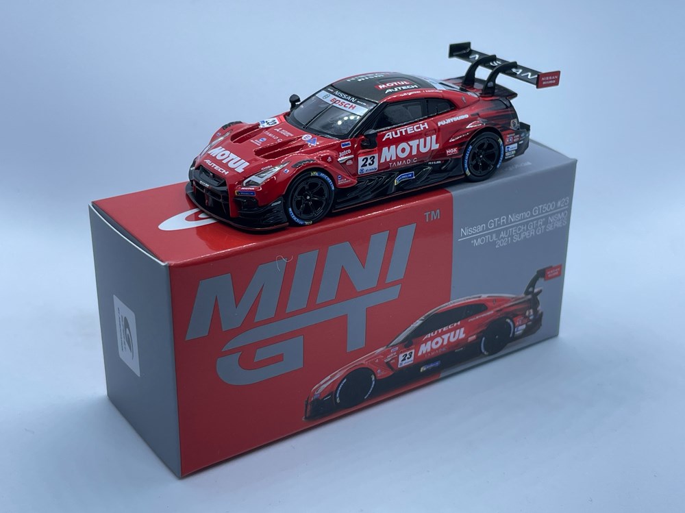 595 / Nissan GT-R Nismo GT500 #23 modeles reduits voitures 595 nissan gt r nismo gt500 23