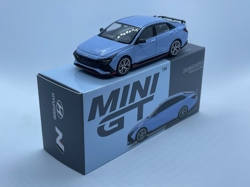 404 / Hyundai ELANTRA N modeles reduits voitures 404 hyundai elantra n