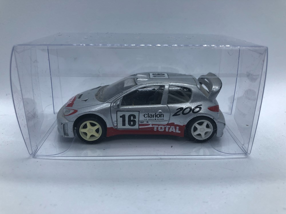 Peugeot 206 WRC Total Clarion modeles reduits voitures peugeot 206 wrc total clarion