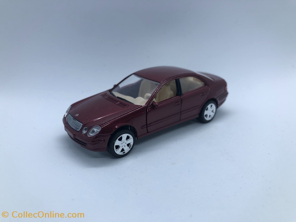 Mercedes-Benz E320 modeles reduits voitures mercedes benz e320