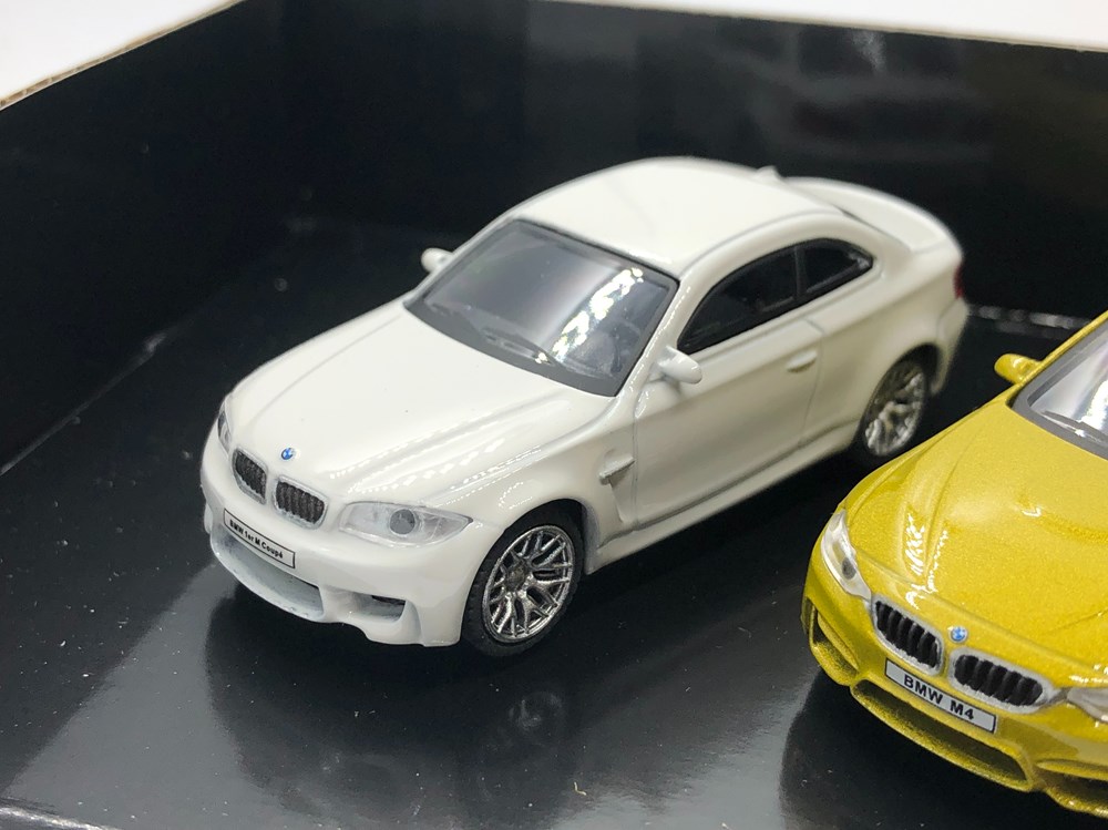 BMW 1M Coupé modeles reduits voitures bmw 1m coupe