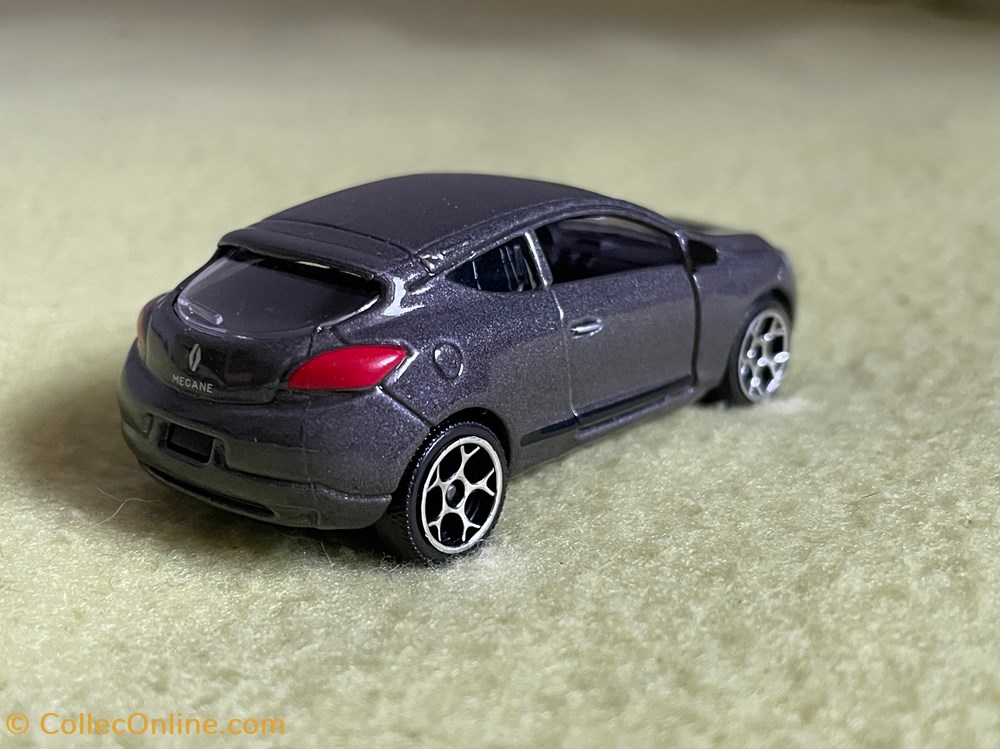 Renault Megane Coupe modeles reduits voitures renault megane coupe