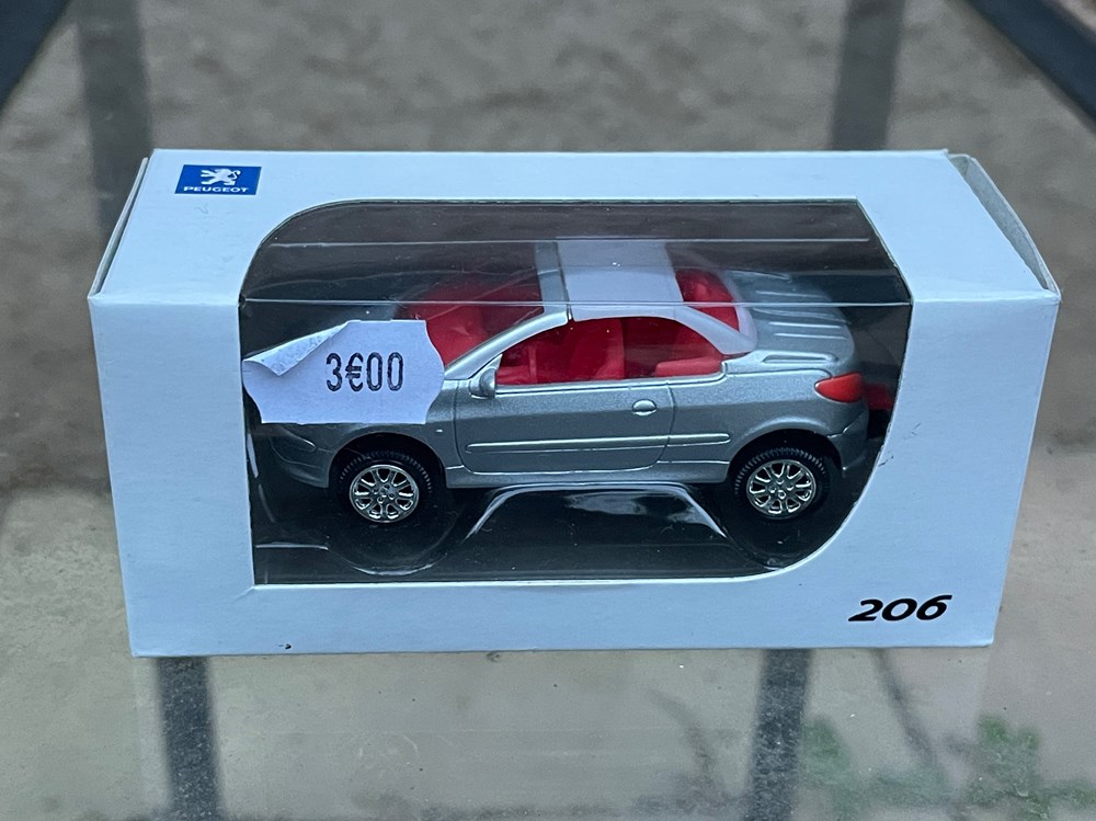 modeles reduits voitures peugeot 206 cc