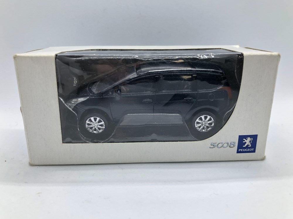 modeles reduits voitures peugeot 5008