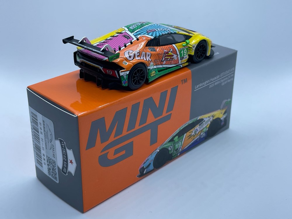 552 / Lamborghini Huracan GT3 EVO #19 modeles reduits voitures 552 lamborghini huracan gt3 evo 19