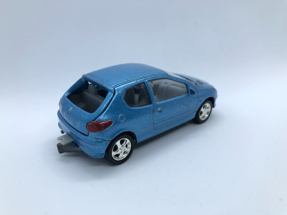 modeles reduits voitures peugeot 206