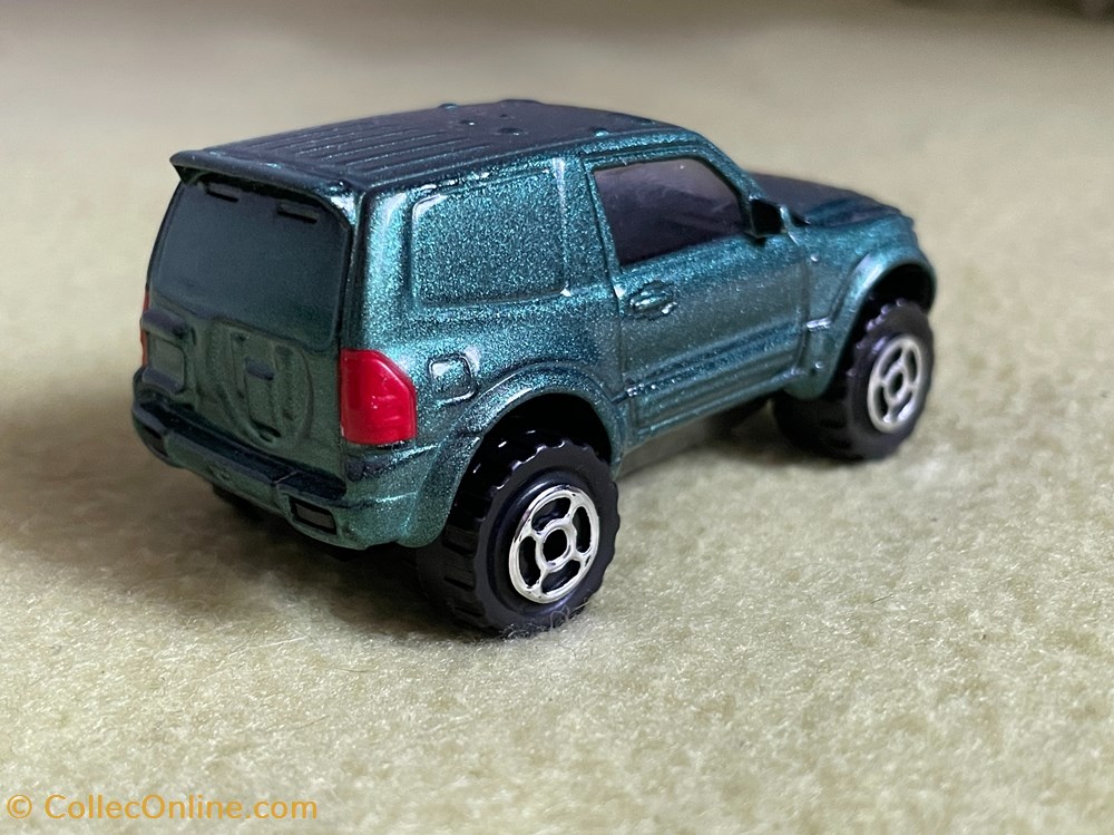 Mitsubishi Pajero - Models - Cars - Manufacturer Majorette - Scale 1/64