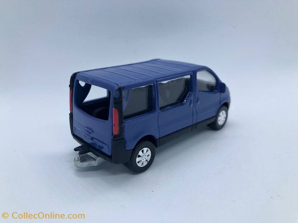 modele reduit voiture renault trafic vitre