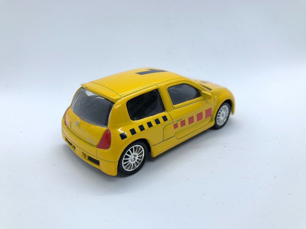 Renault Clio V6 modeles reduits voitures renault clio v6