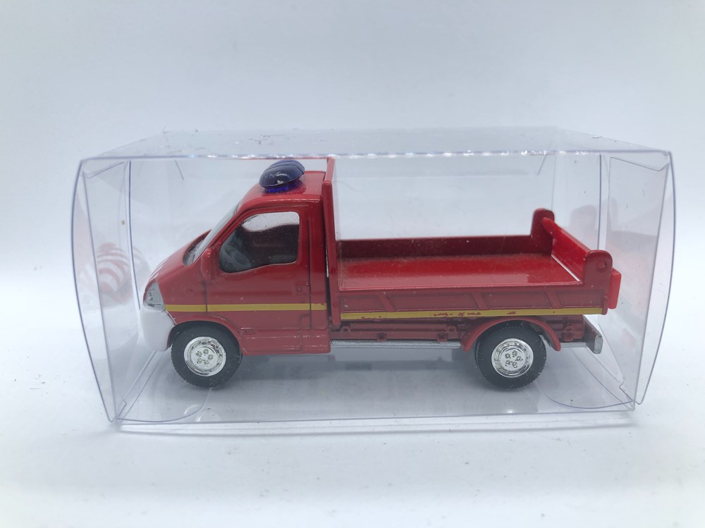 Renault Master II ph2 Pompiers modeles reduits voitures renault master ii ph2 pompiers
