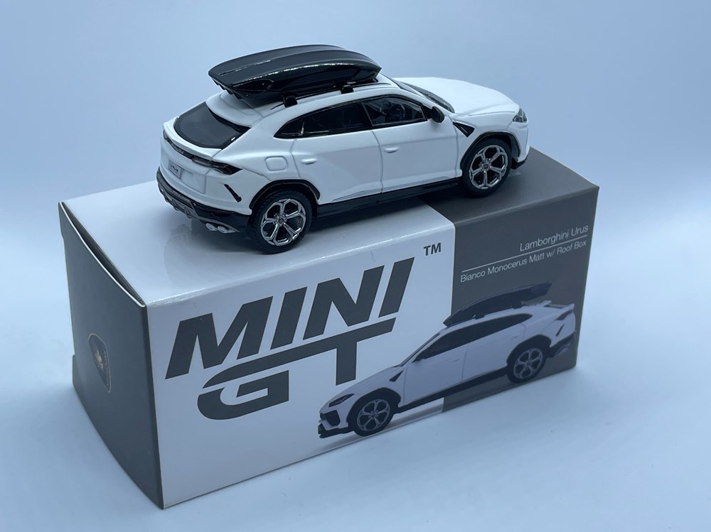 220 / Lamborghini Urus modeles reduits voitures 220 lamborghini urus