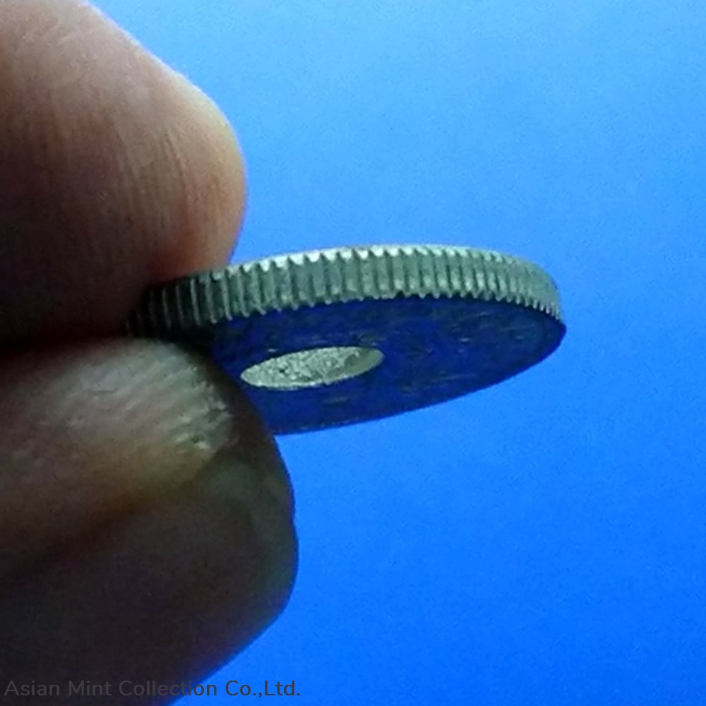 1945 - 5 Satang Tin Coin - Bua Kanok Khaeng Singh pattern, unused 3 coins 1945 5 satang tin coin bua kanok khaeng singh pattern unused