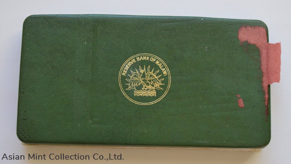 1967 Malawi Uncirculated 6 Coin Set $1 to 1 Cent Red Folder 5 coins world singapore 1967 malawi uncirculated 6 coin set 1 to 1 cent red folder