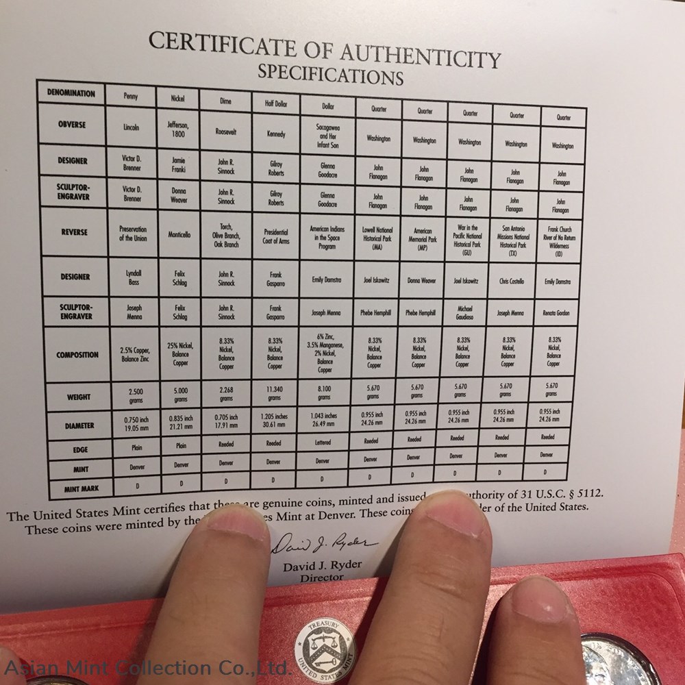 2019 - United States Mint Uncirculated Coin Set Denver Mint 2 coins world 2019 united states mint uncirculated coin set denver mint