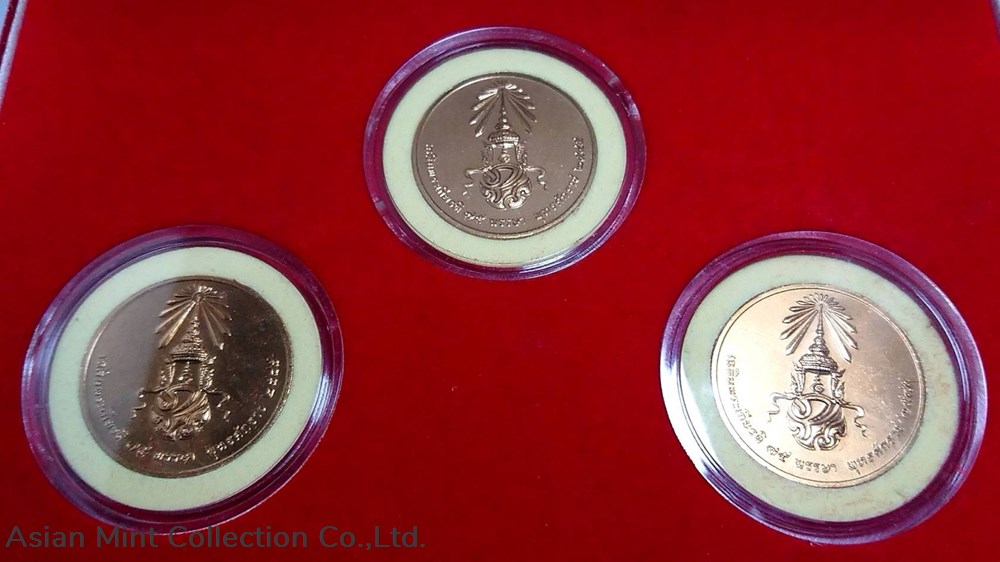 2002 - The Emerald Buddha-Bronze medal set of 3 seasons, the King's 75th birthday 3 medals 2002 the emerald buddha bronze medal set of 3 seasons the king s 75th birthday