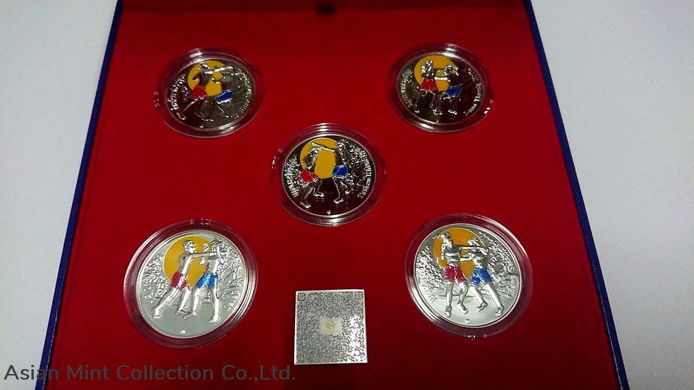 Commemorative of Mae Mai Muay Thai souvenir coins (set of 5 coins) with leather box 3 commemorative of mae mai muay thai souvenir coins set of 5 coins with leather box