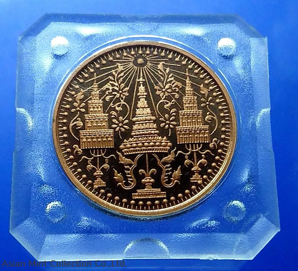 1995 - The Emerald Buddha amulet, 3 seasons, Polished copper size 3.2 cm. medals 1995 the emerald buddha amulet 3 seasons polished copper size 3 2 cm