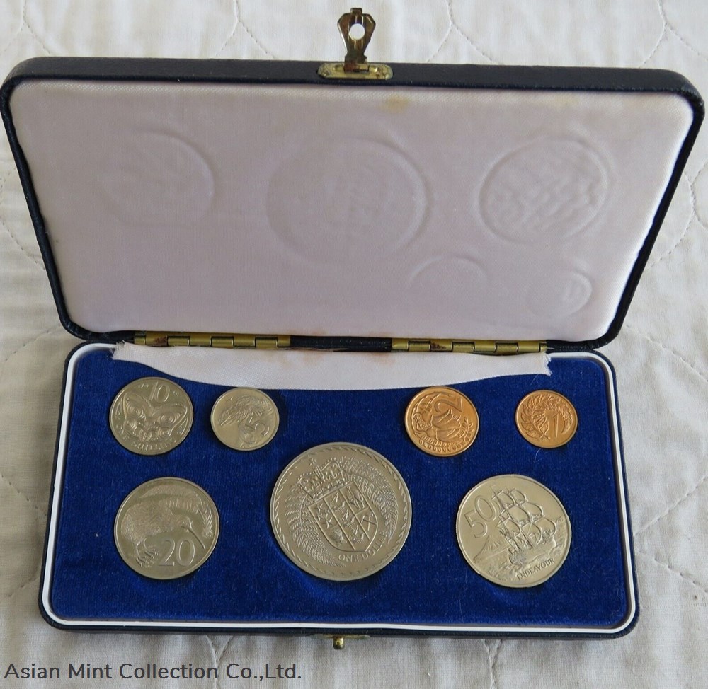1967 - 7 COIN PROOFLIKE YEAR SET 2 coins world new zealand 1967 7 coin prooflike year set