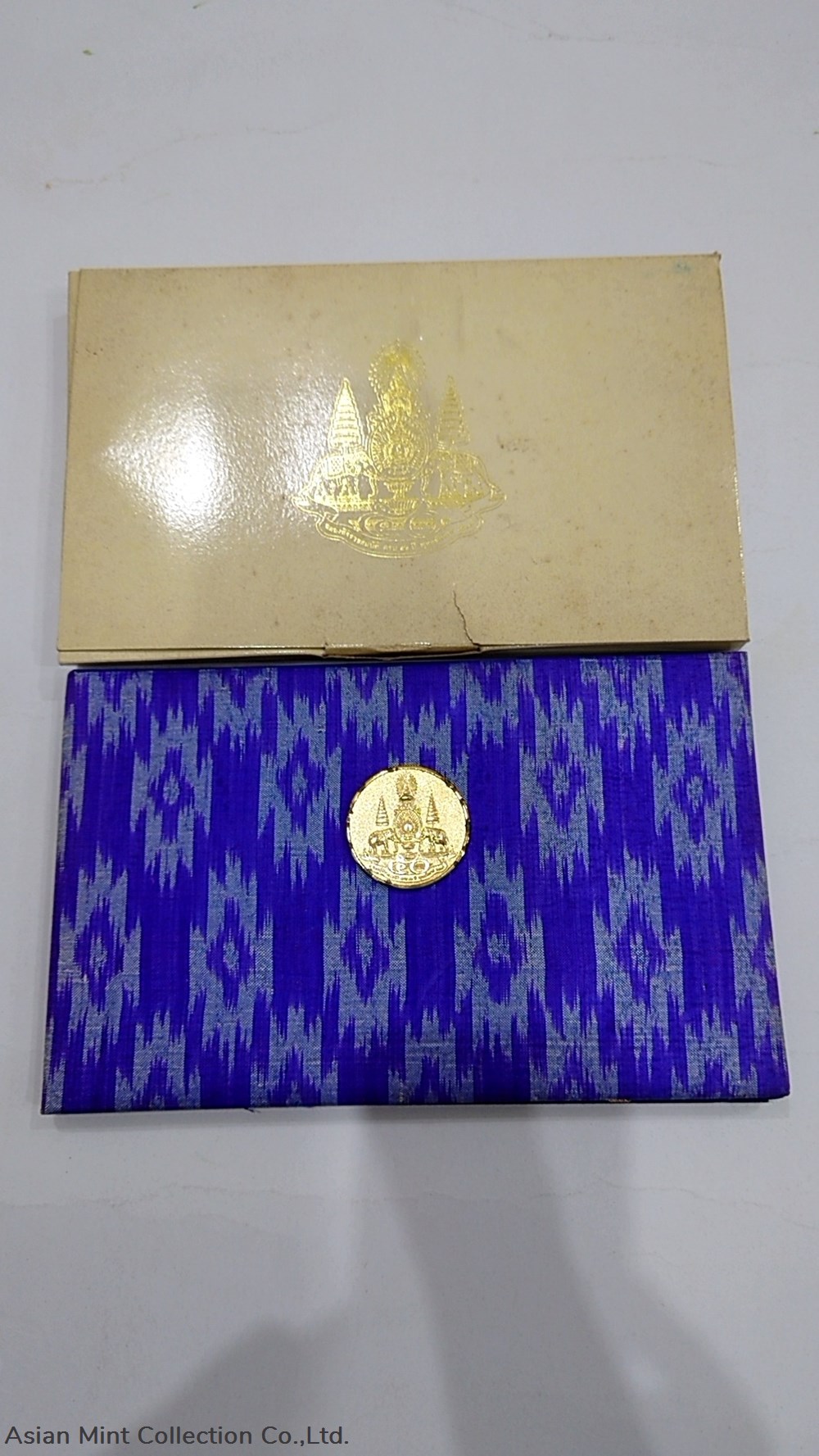 1996 - Commemorative Banknotes 500 Baht the 50th Anniversary Celebration of Accession to the Throne 4 1996 commemorative banknotes 500 baht the 50th anniversary celebration of accession to the throne