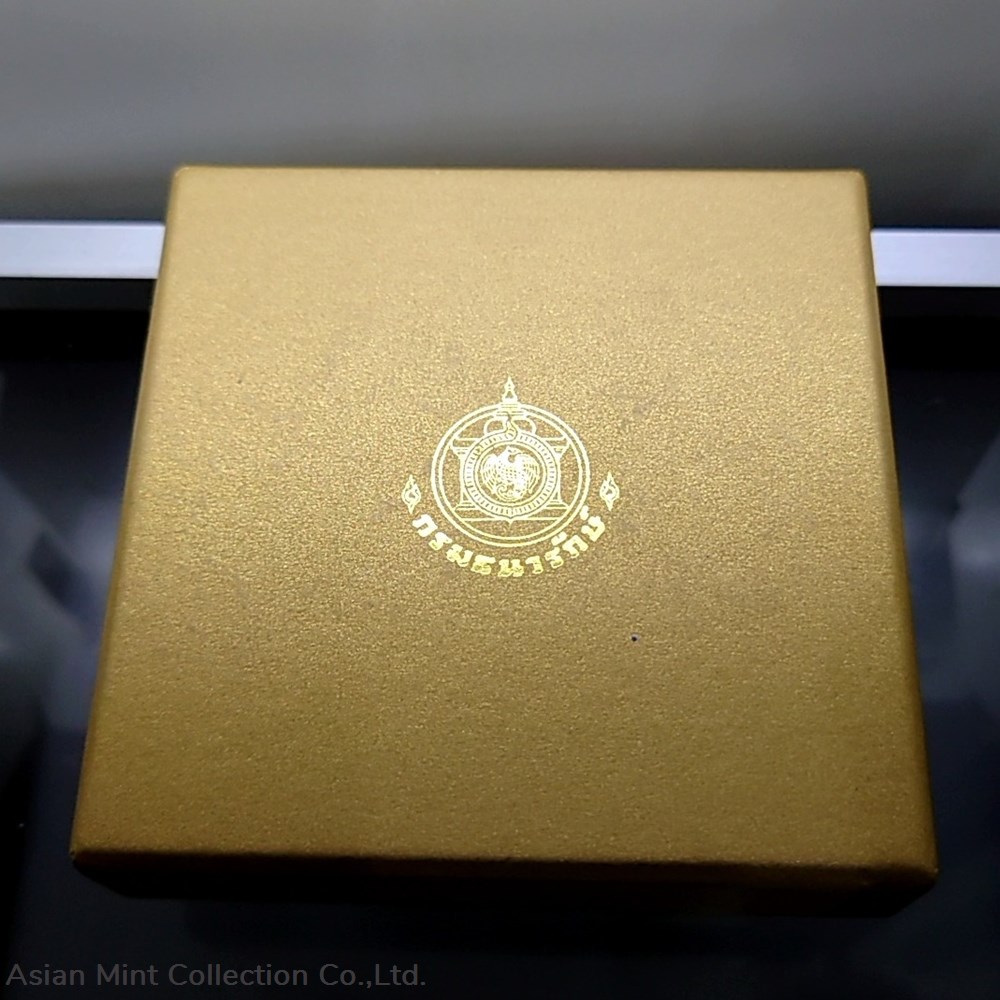 2012 - Commemorative Polished gold coin face 16000 baht, 60th years the King's Rama X 5 coins ingots bullion 2012 commemorative polished gold coin face 16000 baht 60th years the king s rama x