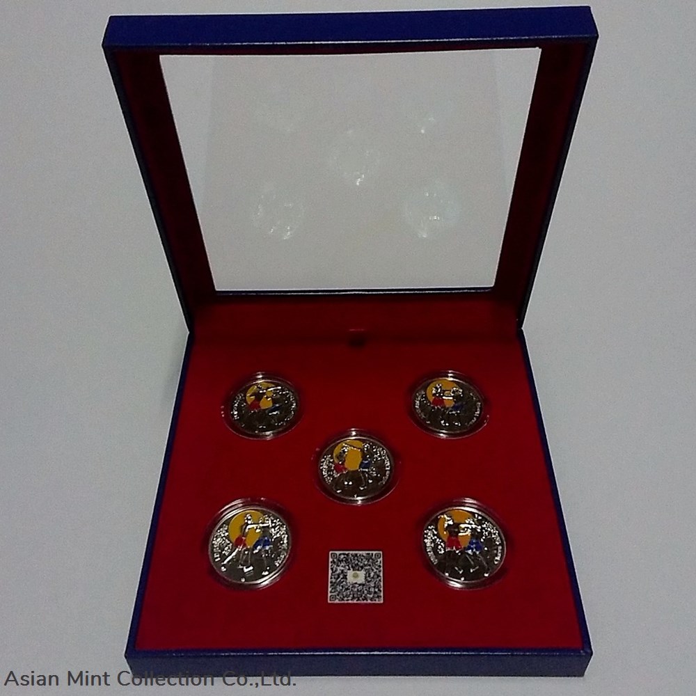 Commemorative of Mae Mai Muay Thai souvenir coins (set of 5 coins) with leather box 2 commemorative of mae mai muay thai souvenir coins set of 5 coins with leather box