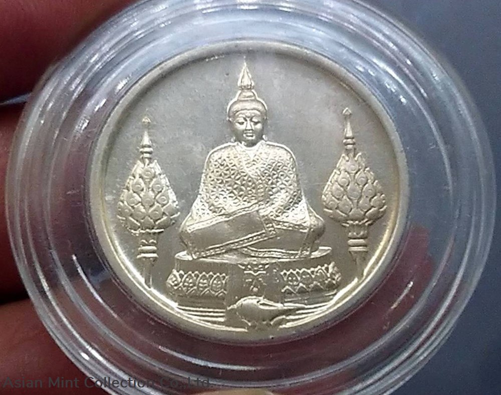 medals 1982 the emerald buddha silver medal first series in winter season no royal faith on the back