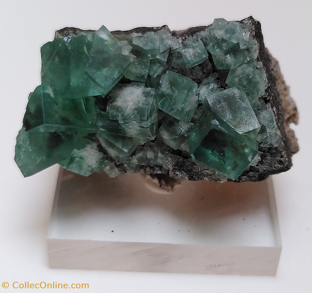 mineraux meteorites fluorine diana maria mine heles pocket angleterre 3x2x1 5 cm