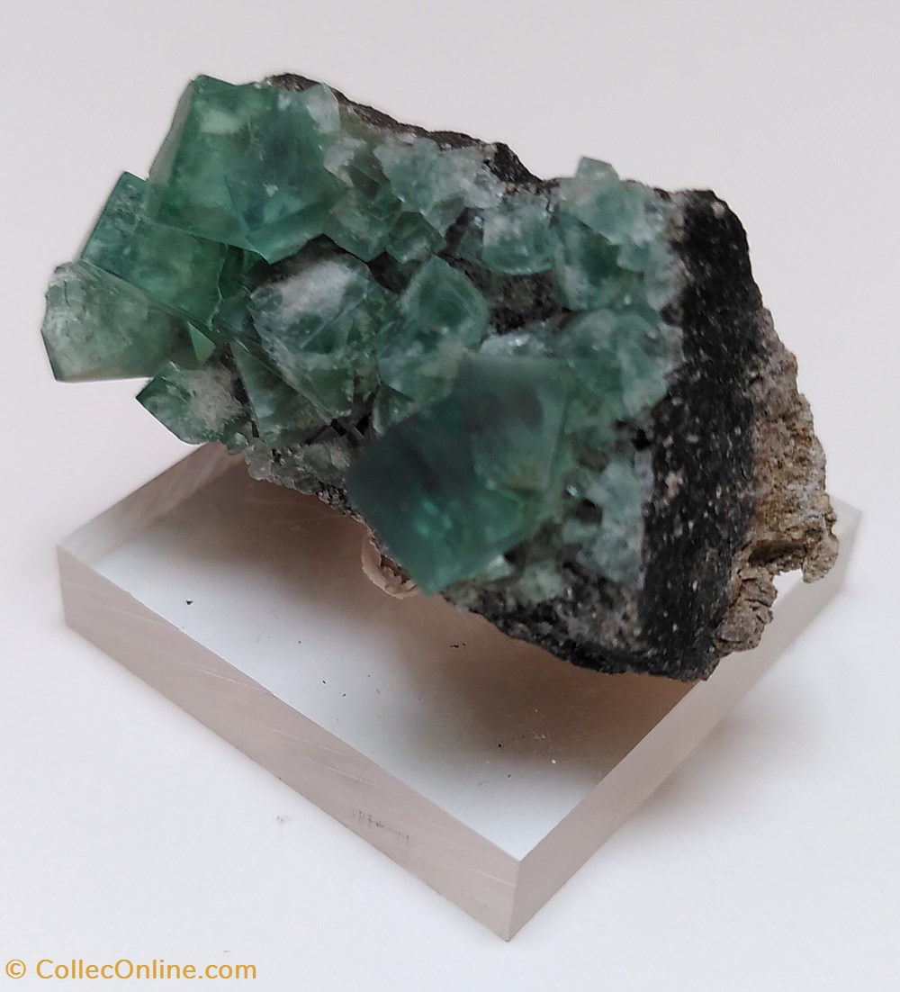 mineraux meteorites fluorine diana maria mine heles pocket angleterre 3x2x1 5 cm
