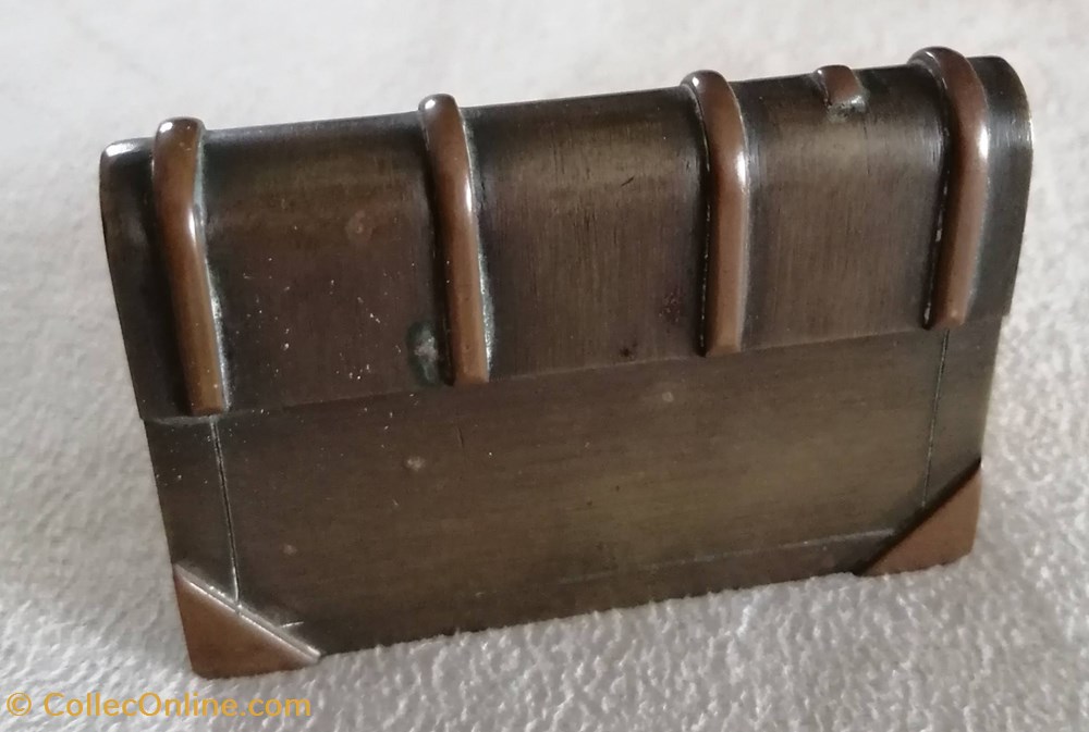 art de la table argenterie bistrot alimentation tabac briquet 28 poilus