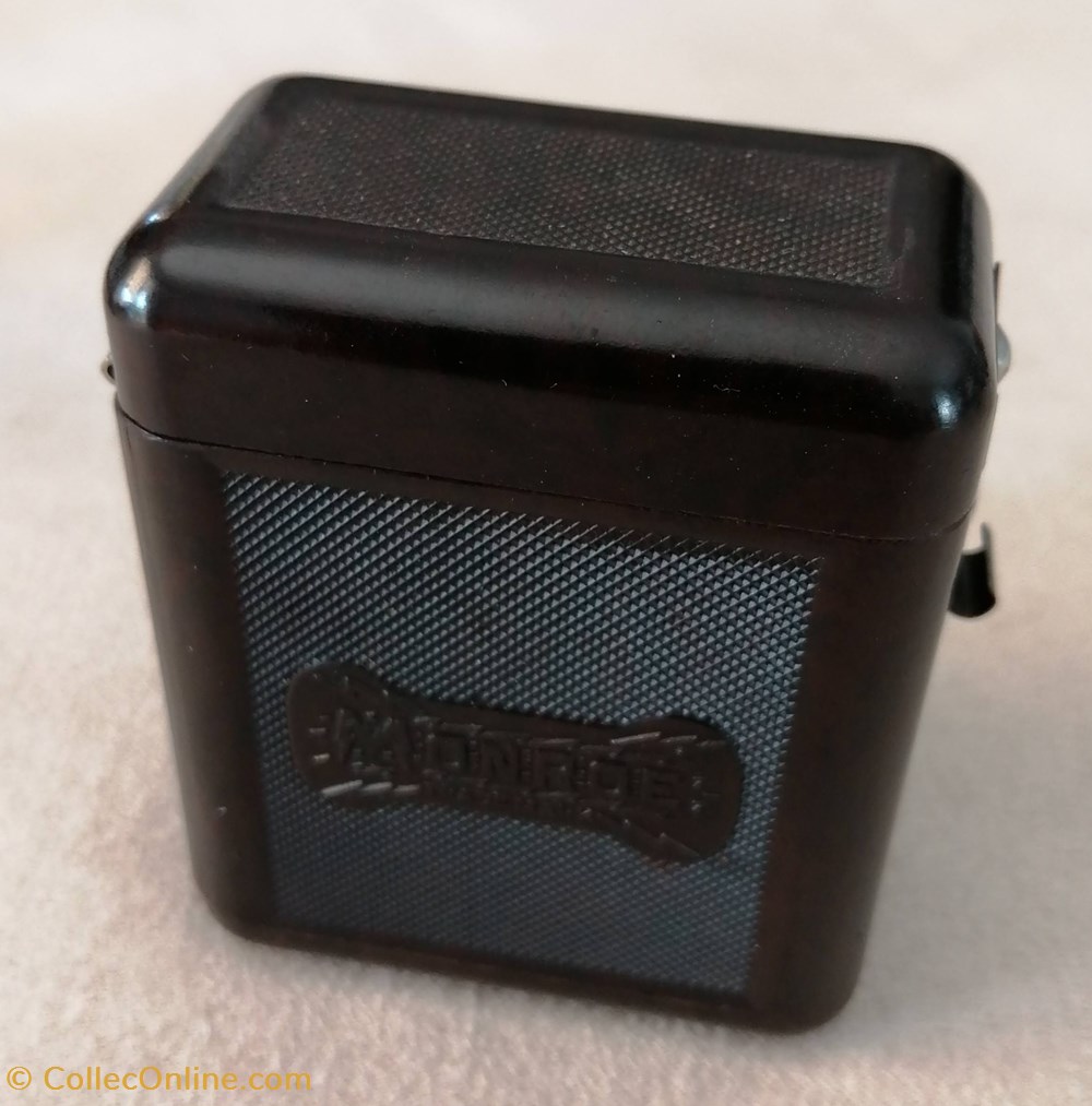 parfums beaute rasoirs aiguiseur magnetique monroe annees 30