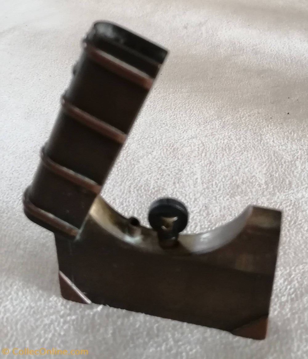 art de la table argenterie bistrot alimentation tabac briquet 28 poilus