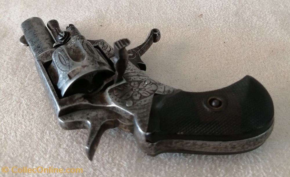 militaria armes feux anciennes mini revolver puppy cal 22