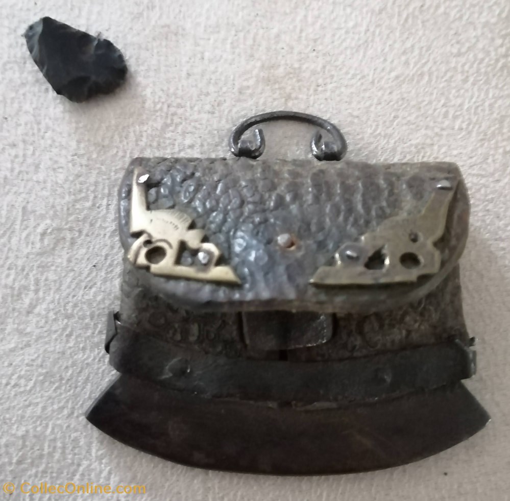 art de la table argenterie bistrot alimentation tabac briquet 25 tibetain